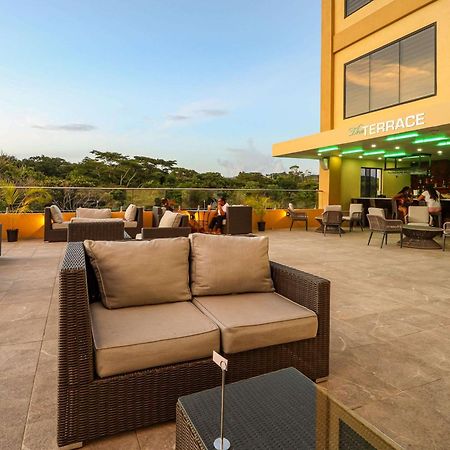 Comfort Inn & Suites Tobago Signal Hill Exteriér fotografie